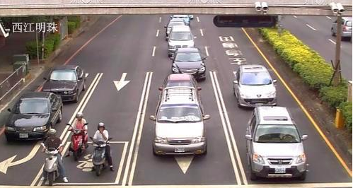 1476755766470600.png blob.png