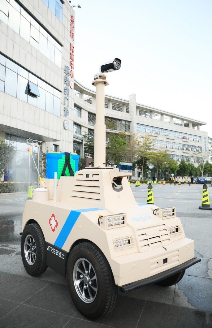 优必选防疫机器人部署深圳新冠肺炎定点收治医院，筑起战疫第一道防线 